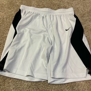 Nike Dri Fit Basketball Shorts Size XL Black White